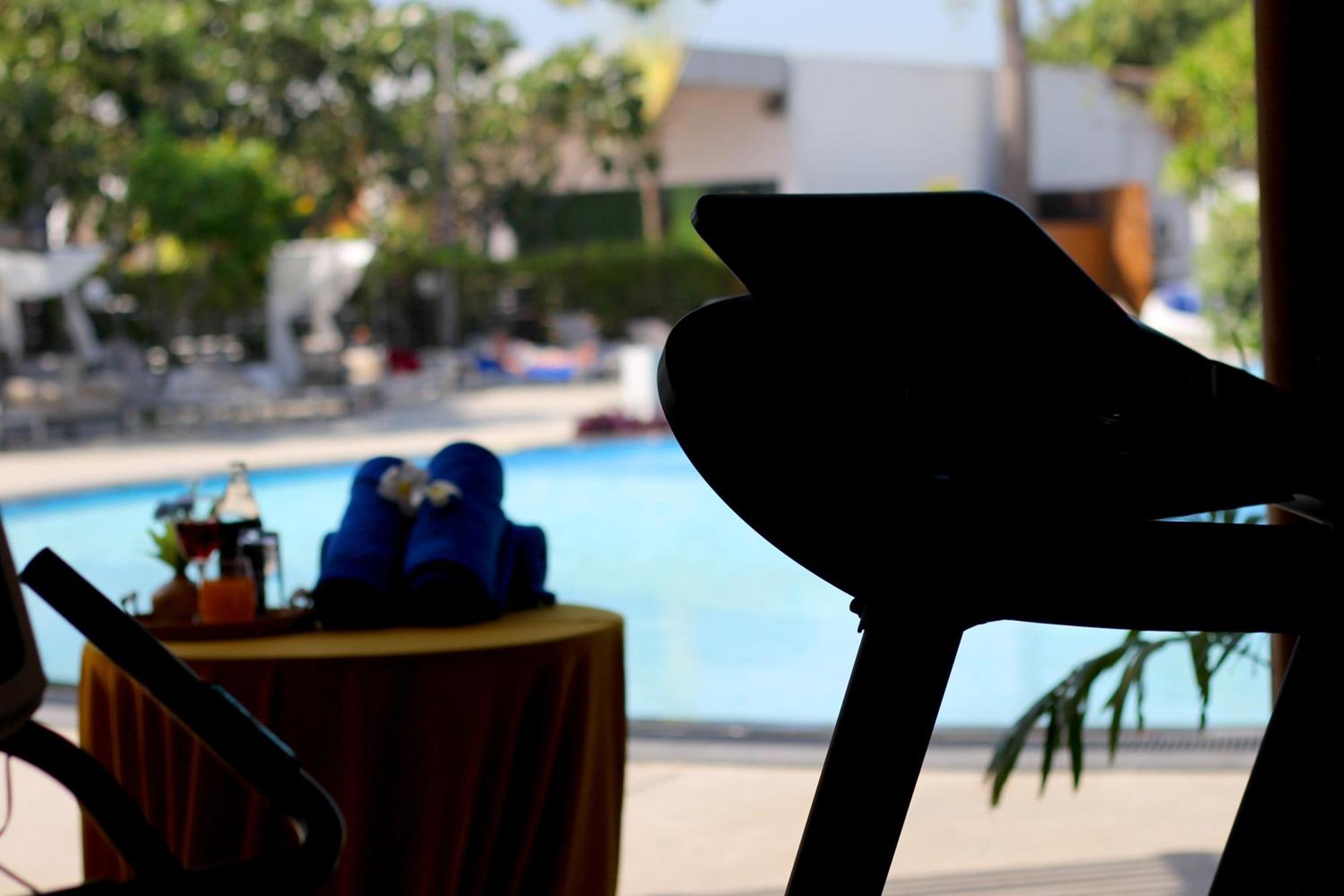 Coco Beach Hotel Jomtien Pattaya Exterior photo